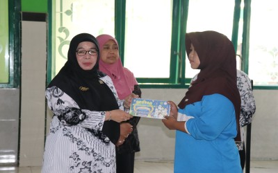 Sambut Bulan Muharam, MTs Negeri 2 Tegal Salurkan Santunan Rp34 Juta untuk Murid Yatim, Piatu, dan Duafa