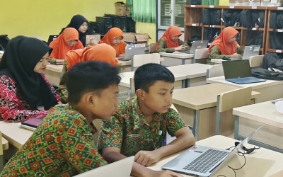 Dari Mitigasi Banjir hingga AI, Empat Inovasi MTs Negeri 2 Tegal Lolos OPSI 2026